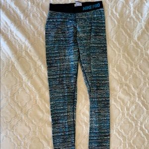 Nike Pro workout leggings